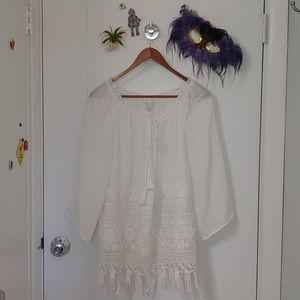 🎉💕 2/$10 Sheer Creme Lace Tunic